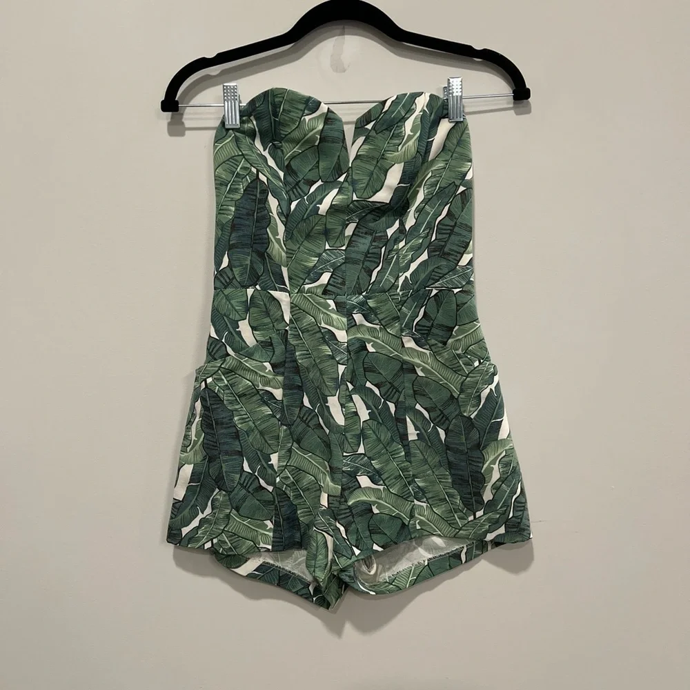 H&M Tropical Green Strapless romper - Picture 2 of 5